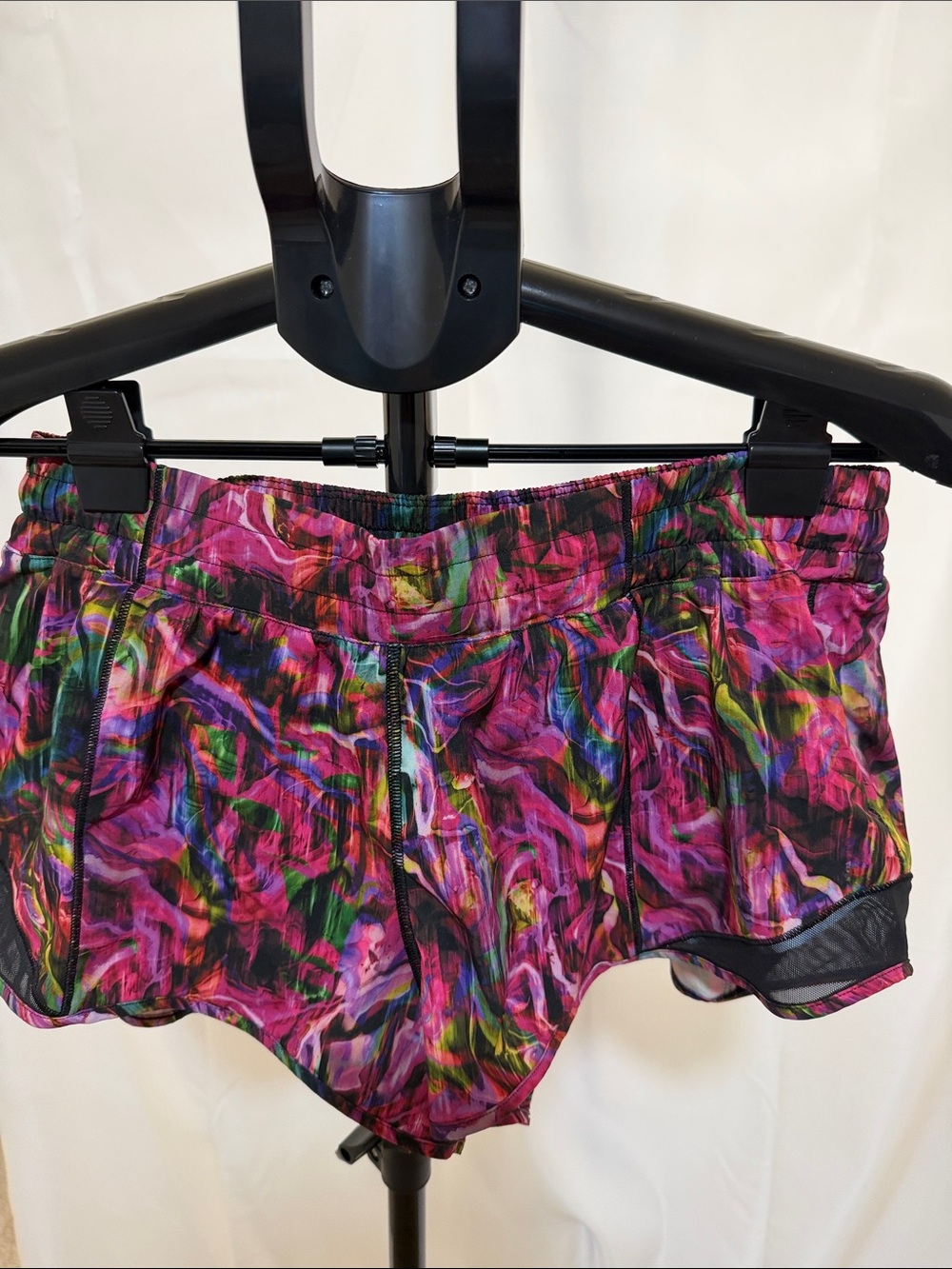 Lululemon Hotty Hot 2.5” Shorts